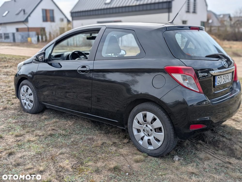 Toyota Yaris 1.0 Terra - 4