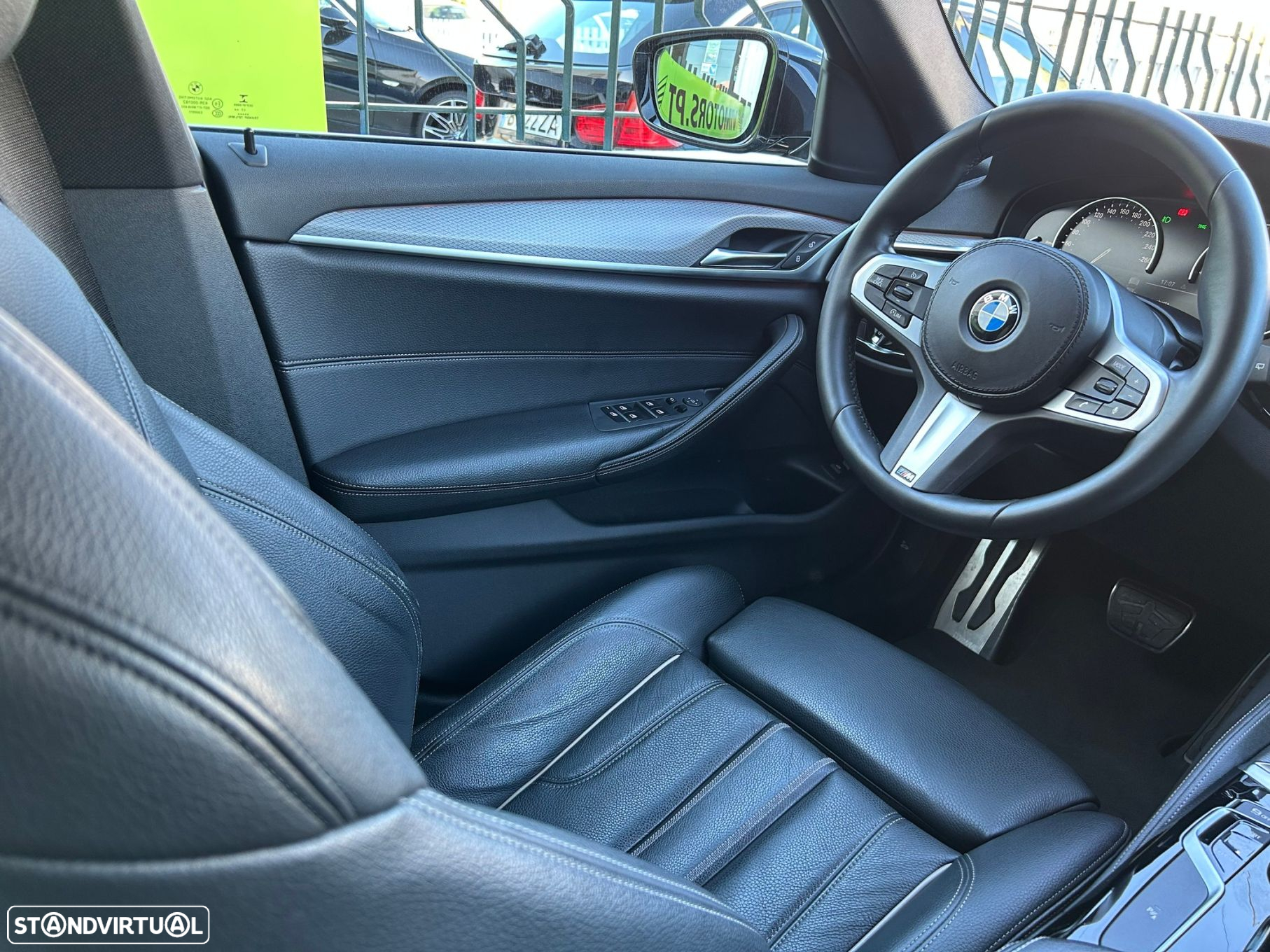 BMW 530 d Pack M Auto - 19