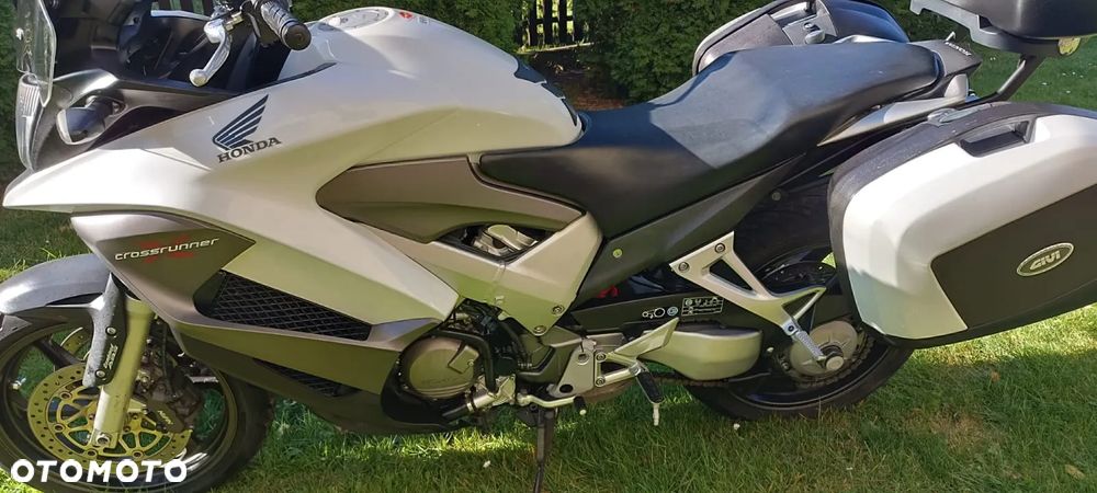 Honda VFR - 38