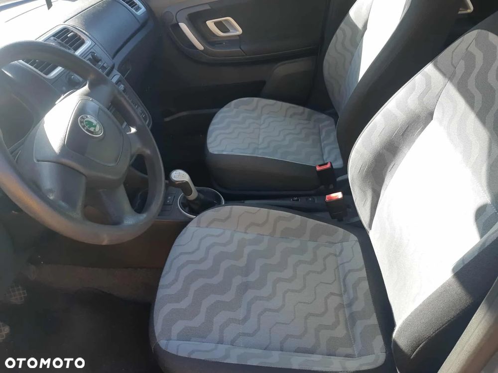 Skoda Fabia - 6