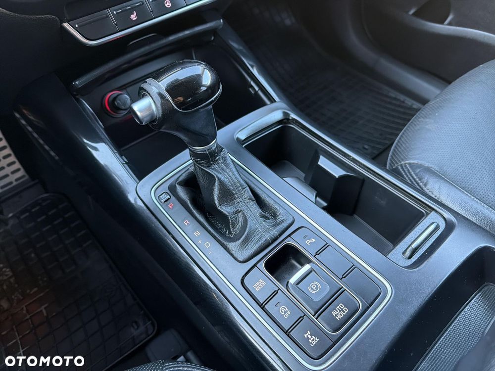 Kia Sorento 2.0 CRDI L - 21