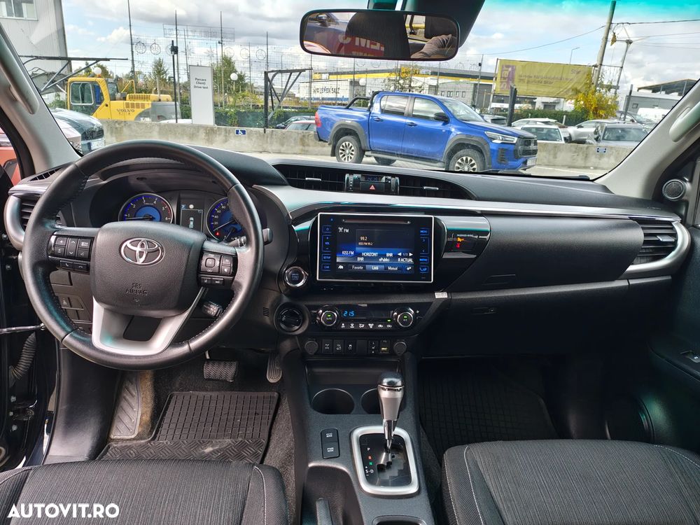 Toyota HILUX - 7