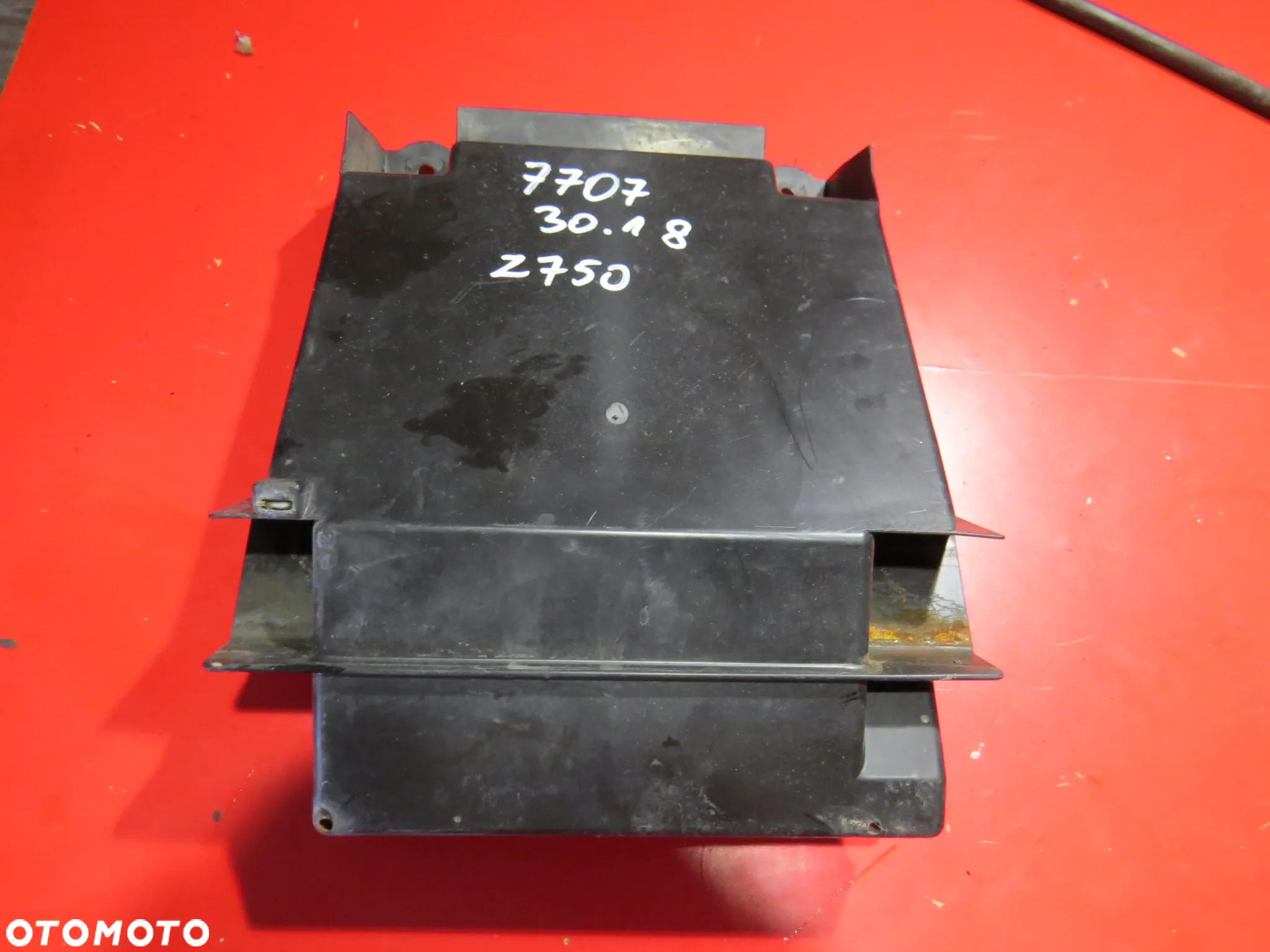 KAWASAKI Z750 Z 750 04-12 osłona półka na akumulator mocowanie uchwyt - 4