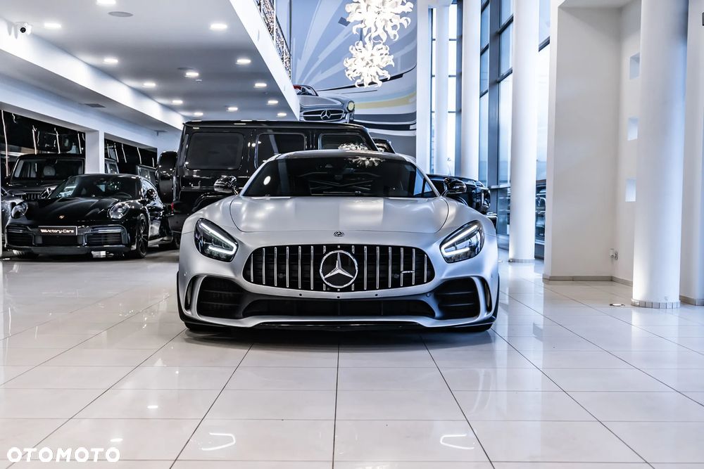 Mercedes-Benz AMG GT R - 9