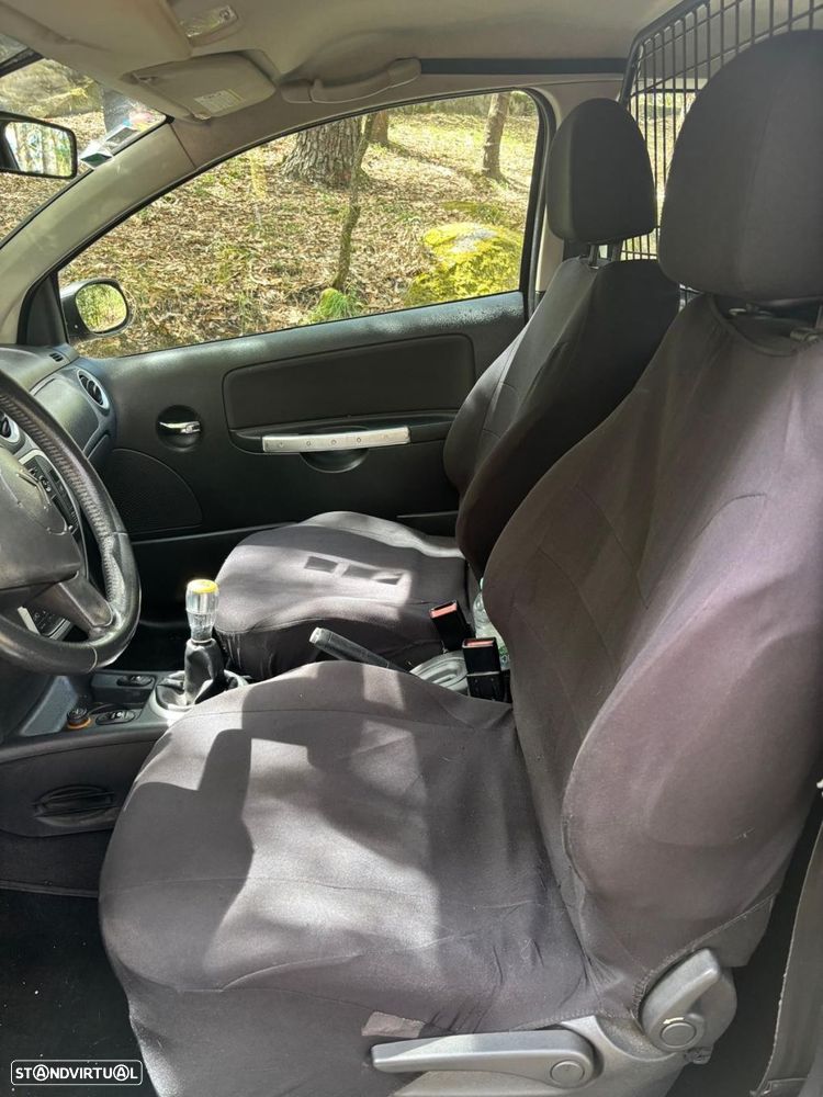Citroën C2 1.4 HDi VTR - 25