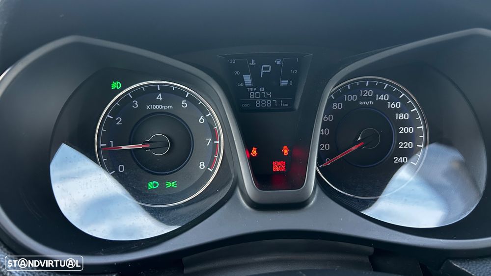 Hyundai ix20 1.6 CVVT Comfort AT - 17