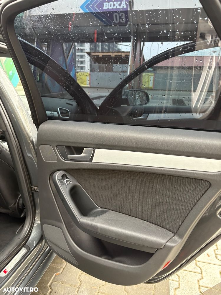 Audi A4 Avant 2.0 TDI Multitronic - 11