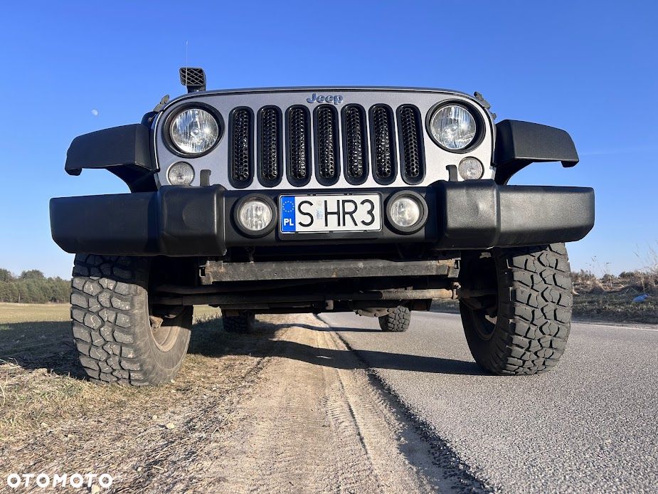 Jeep Wrangler - 23