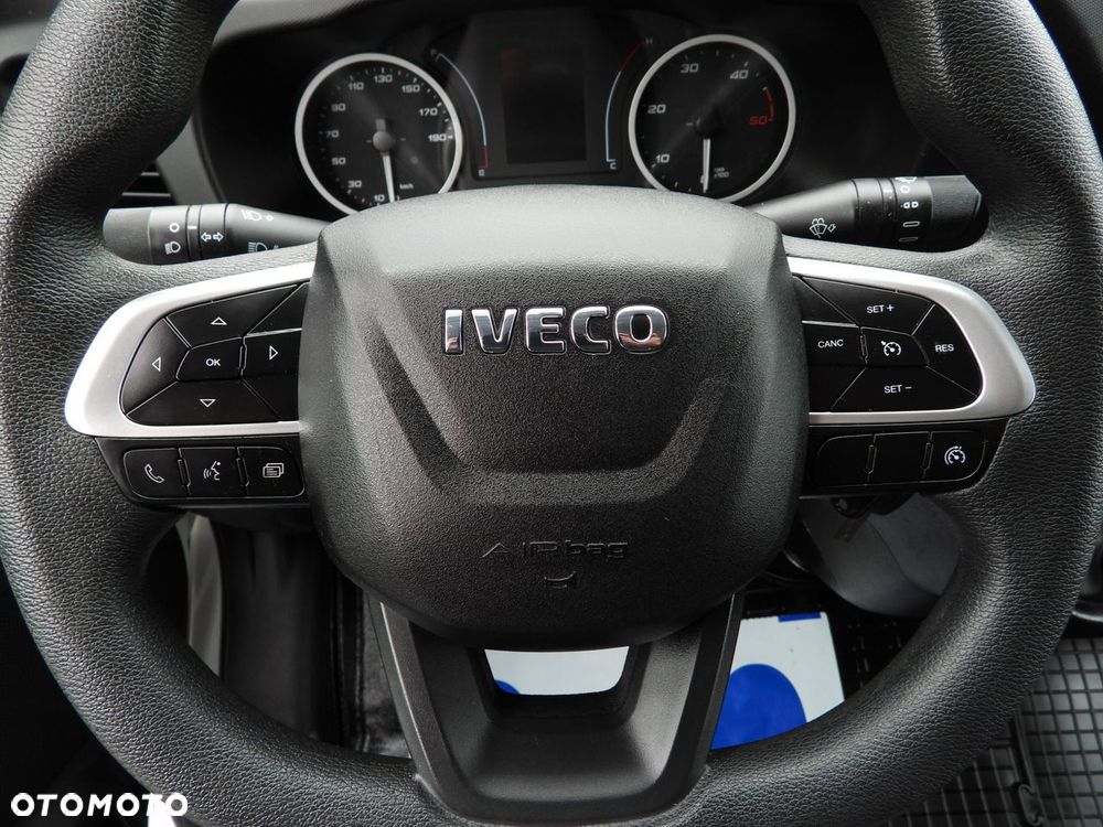 Iveco DAILY 35S18 PLANDEKA WINDA 8 PALET WEBASTO TEMPOMAT LEDY ASO KLIMATYZACJA  180KM - 32