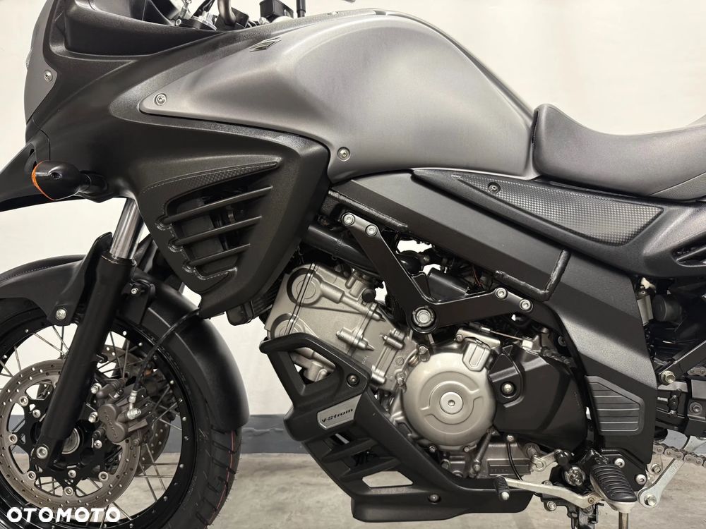 Suzuki V-STROM - 16