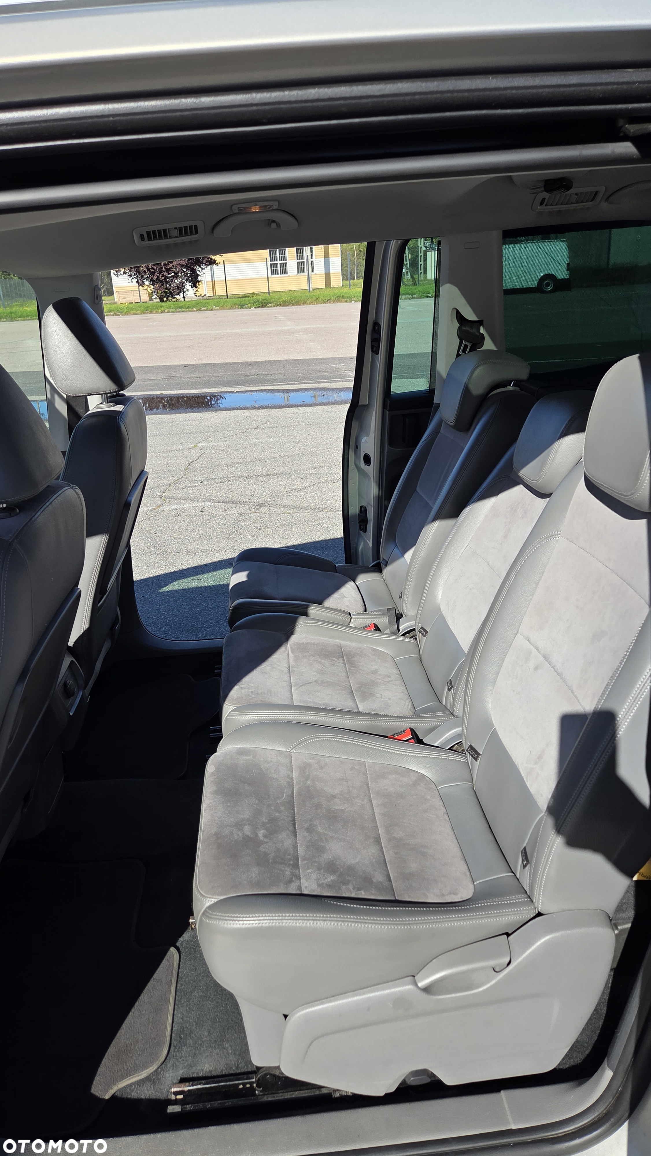 Volkswagen Sharan 2.0 TDI Highline DSG - 10