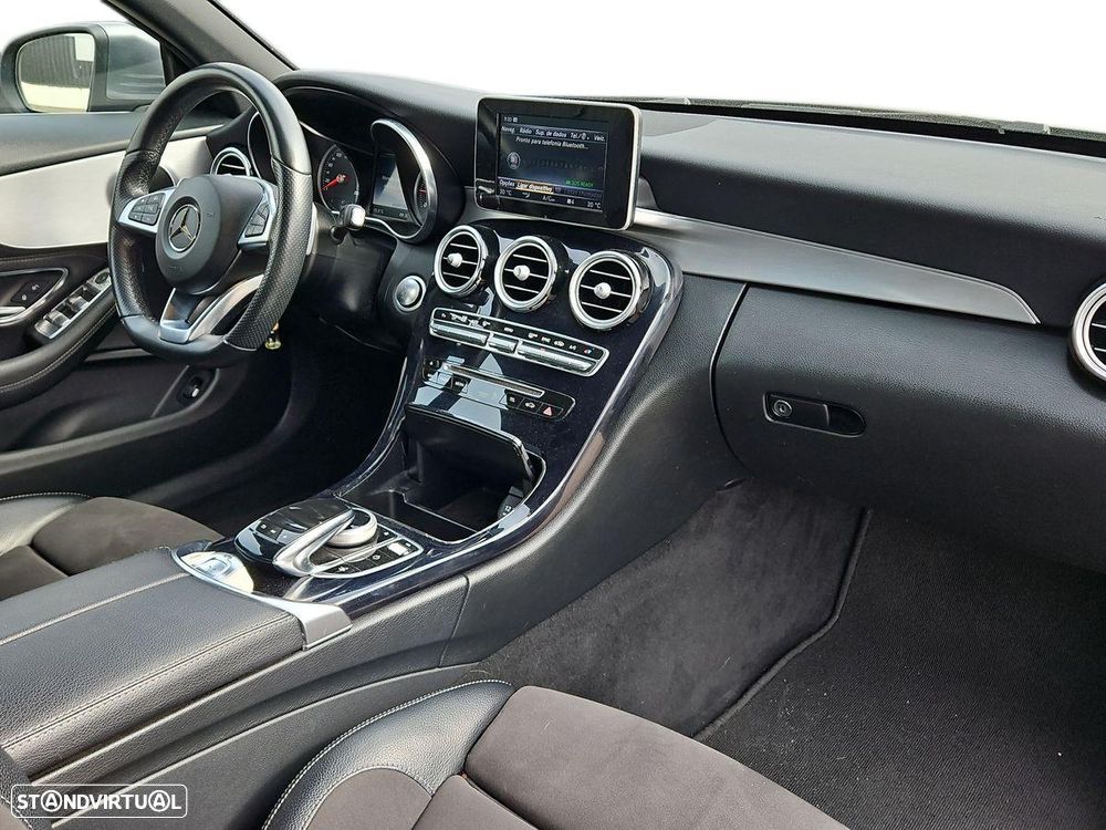 Mercedes-Benz C 220 d Cabrio 4Matic 9G-Tronic AMG Line - 19