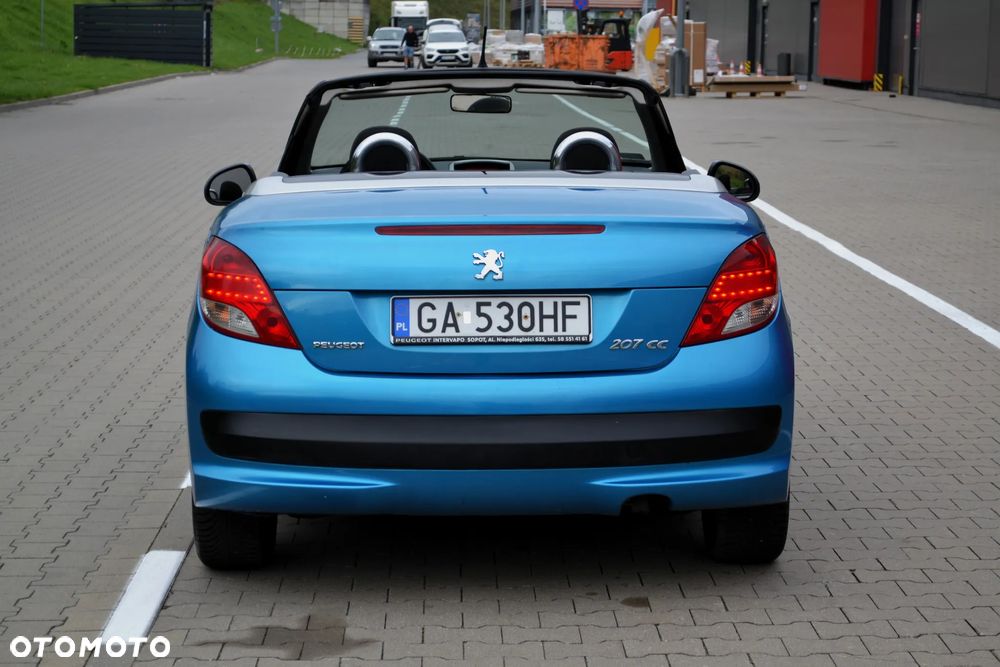 Peugeot 207 CC 1.6 Intense - 29