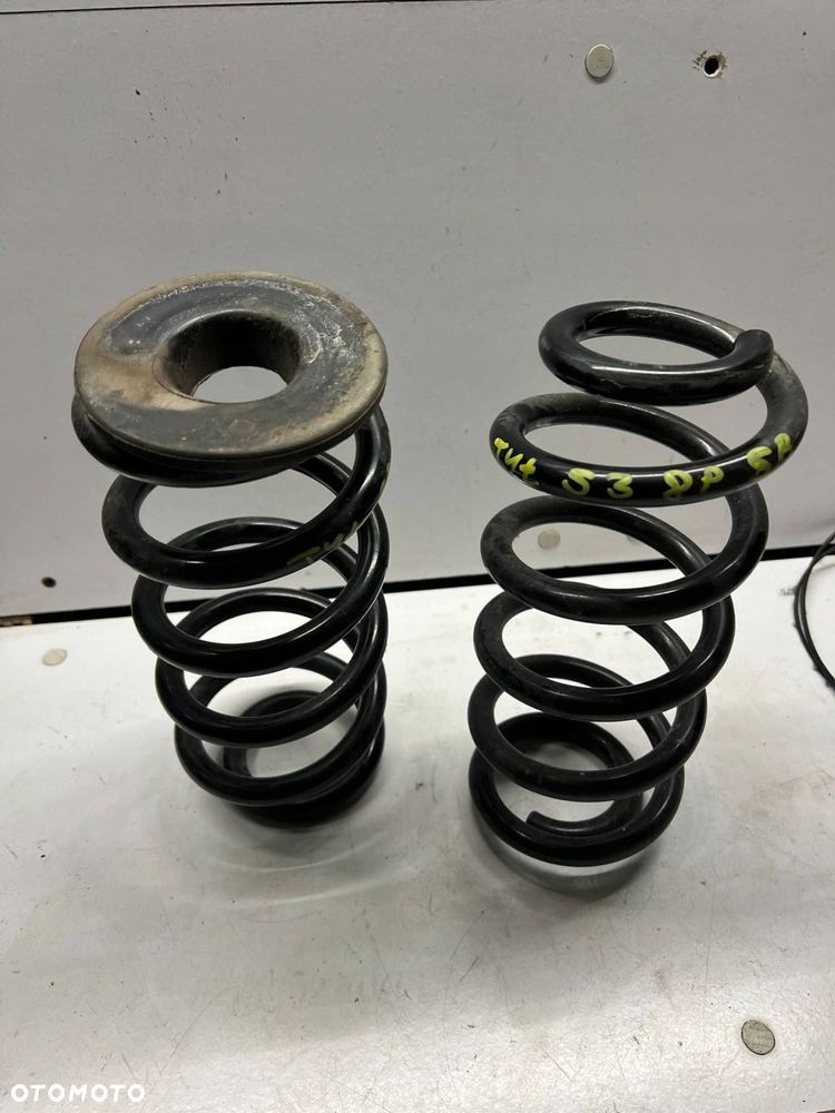 Sprężyna przednia 2.0 TFSI Audi S3 8P SB 5d PRZÓD - 1