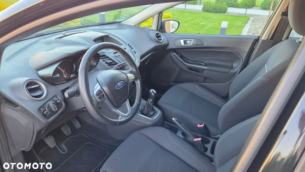 Ford Fiesta 1.5 TDCi Titanium - 16