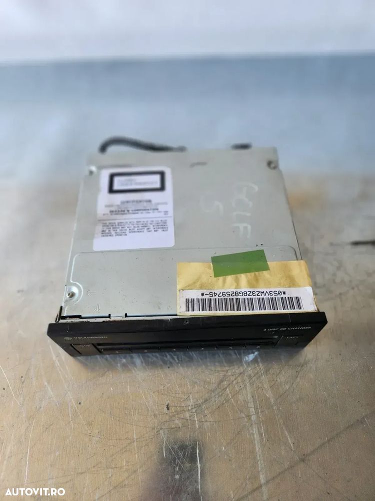 Magazie Cd Vw Golf 5 Tiguan Cod 1Ka - Dezmembrari Arad - 8