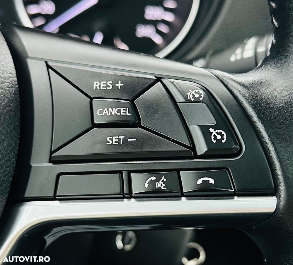 Nissan Qashqai 1.2 DIG-T N-Vision - 29