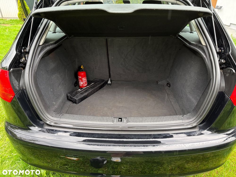 Audi A3 Sportback 1.6 Ambiente - 21