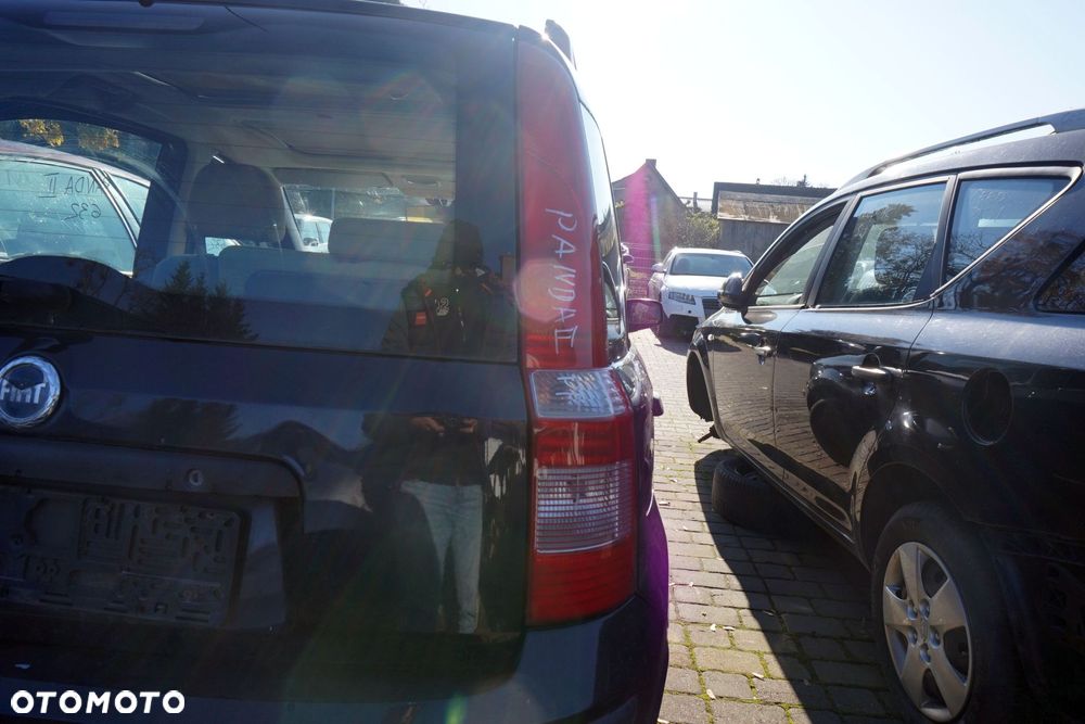 LAMPA TYLNA PRAWA PANDA II  FIAT 2003-2012 - 2