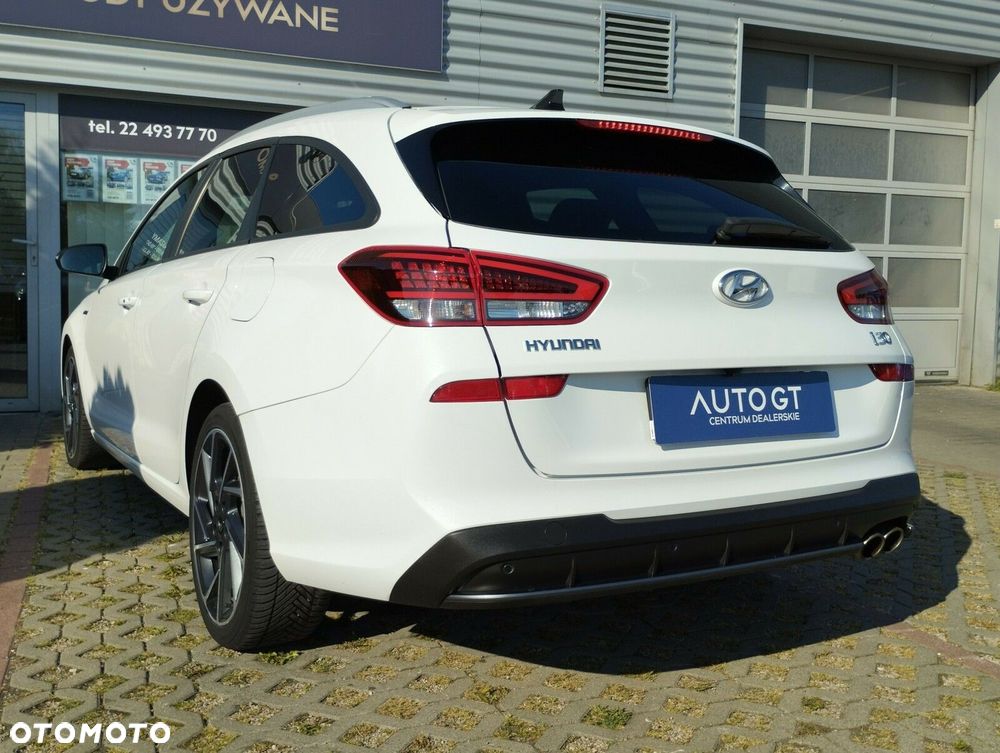 Hyundai i30 1.5 T-GDI 48V Executive DCT - 23