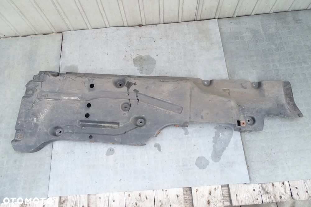 MERCEDES GLE W166 Osłona płyta podwozia lewa A1666808707 - 2