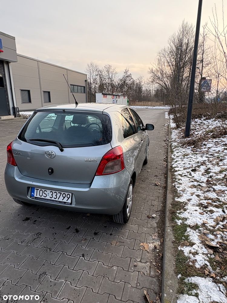 Toyota Yaris 1.0 Luna A/C - 8