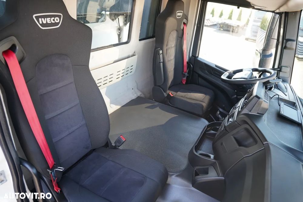 Iveco X-WAY 480 / 8X4 / BASCULATOR DUBLU / BANCĂ LATERALĂ HIDRODOXICĂ / PERDĂ ELECTRICĂ / ANVELOPE 100% / - 37