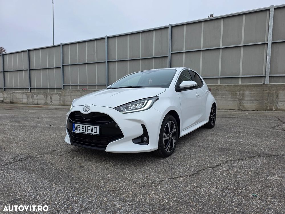 Toyota Yaris 116 1.5 VVT-i Team Deutschland - 1