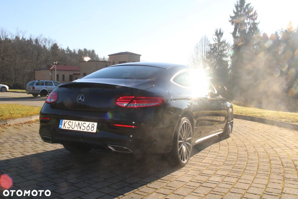 Mercedes-Benz Klasa C 300 7G-TRONIC AMG Line - 6