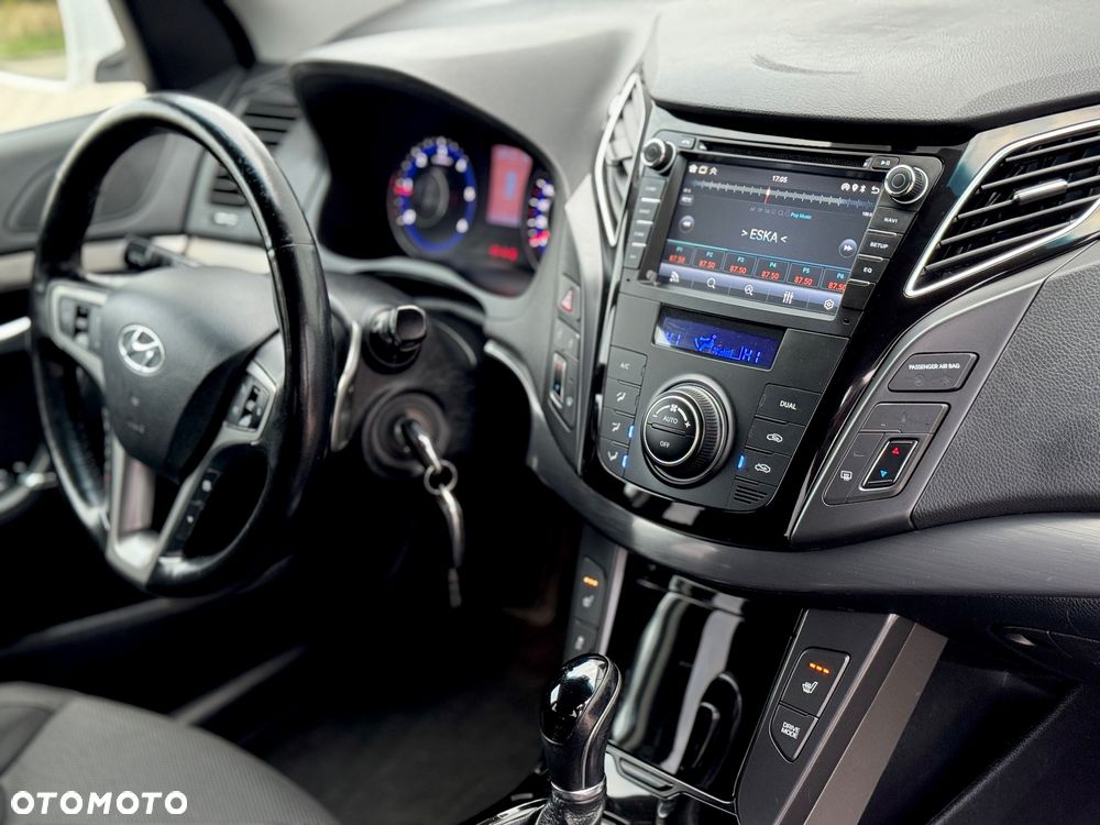 Hyundai i40 Kombi blue 1.7 CRDi DCT Premium - 11