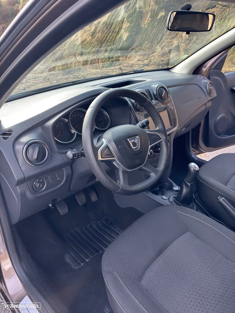 Dacia Sandero - 8