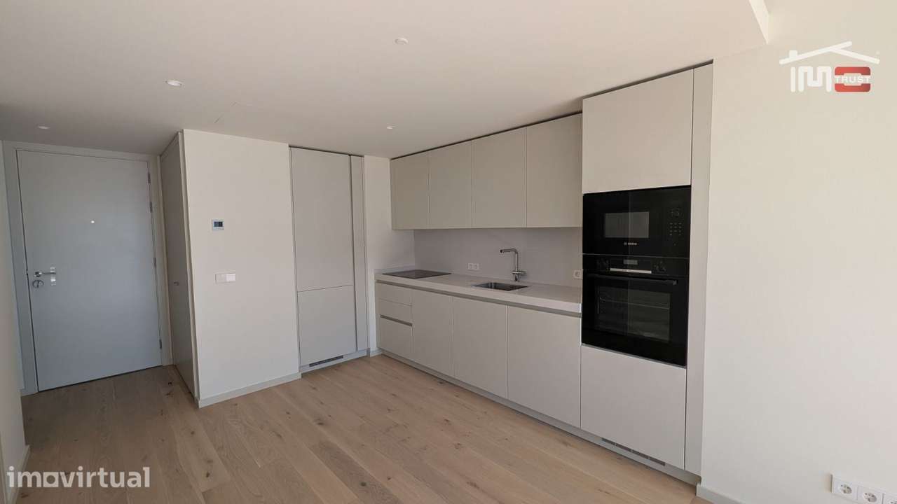 Apartamento T1 Parque das Nações - Parqueamento, Coz. Equipada, Arr... - Grande imagem: 2/34