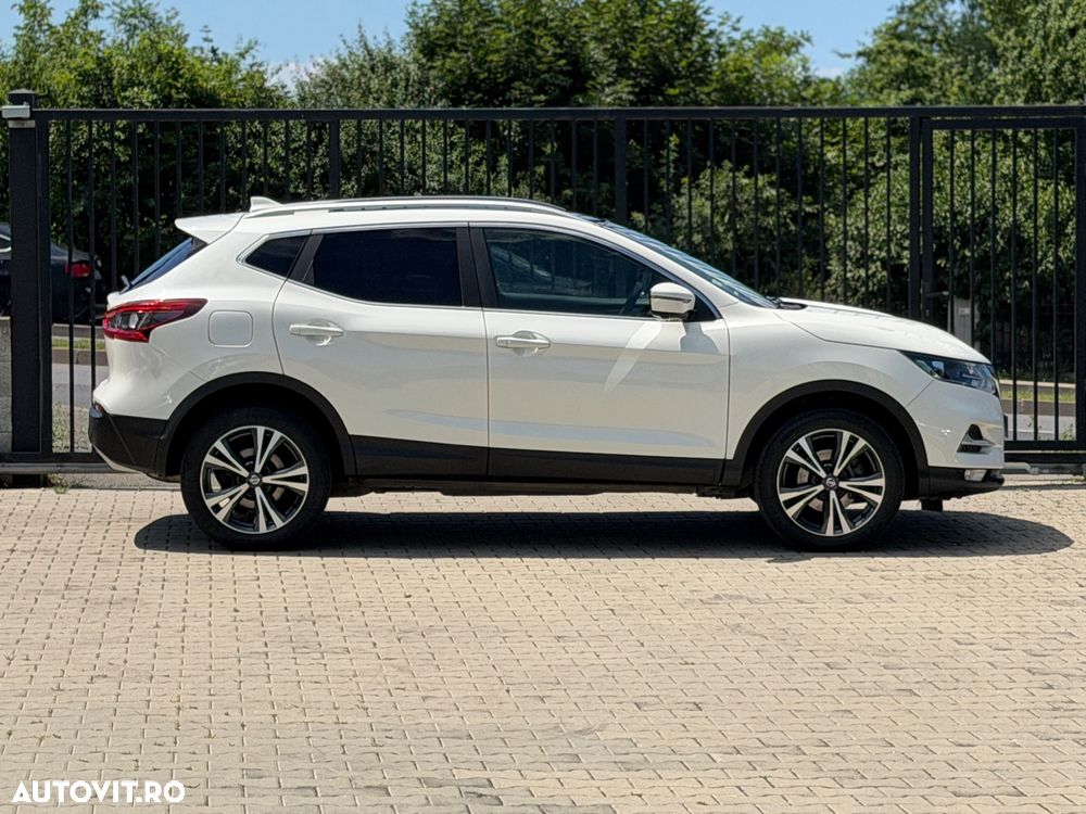 Nissan Qashqai 1.6 DCI ALL-MODE 4x4i N-Connecta - 24