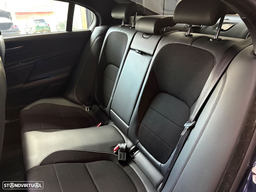Jaguar XE 20d Aut. R-Sport - 40