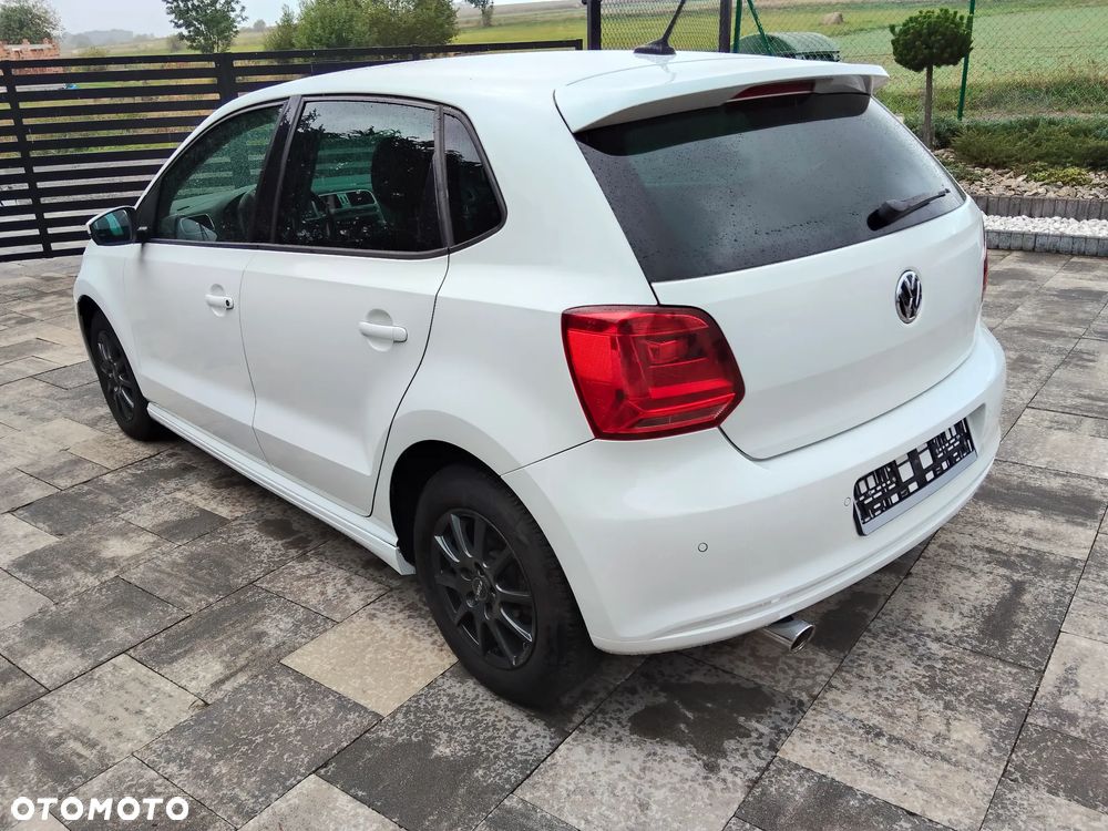 Volkswagen Polo 1.4 TDI Blue Motion Technology DSG Allstar - 4