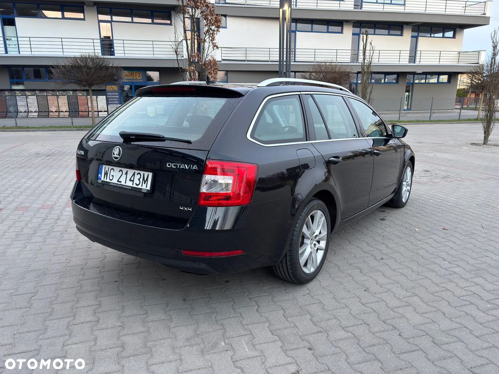 Skoda Octavia 2.0 TDI 4x4 Style DSG - 9