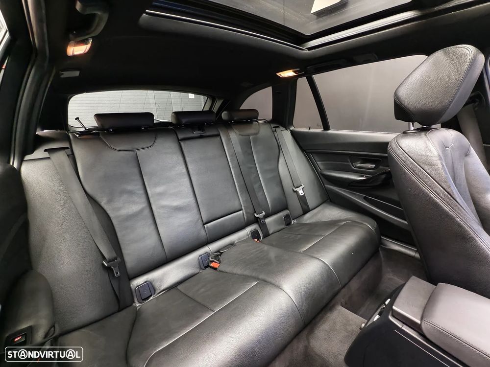 BMW 320 d Auto Pack M - 33