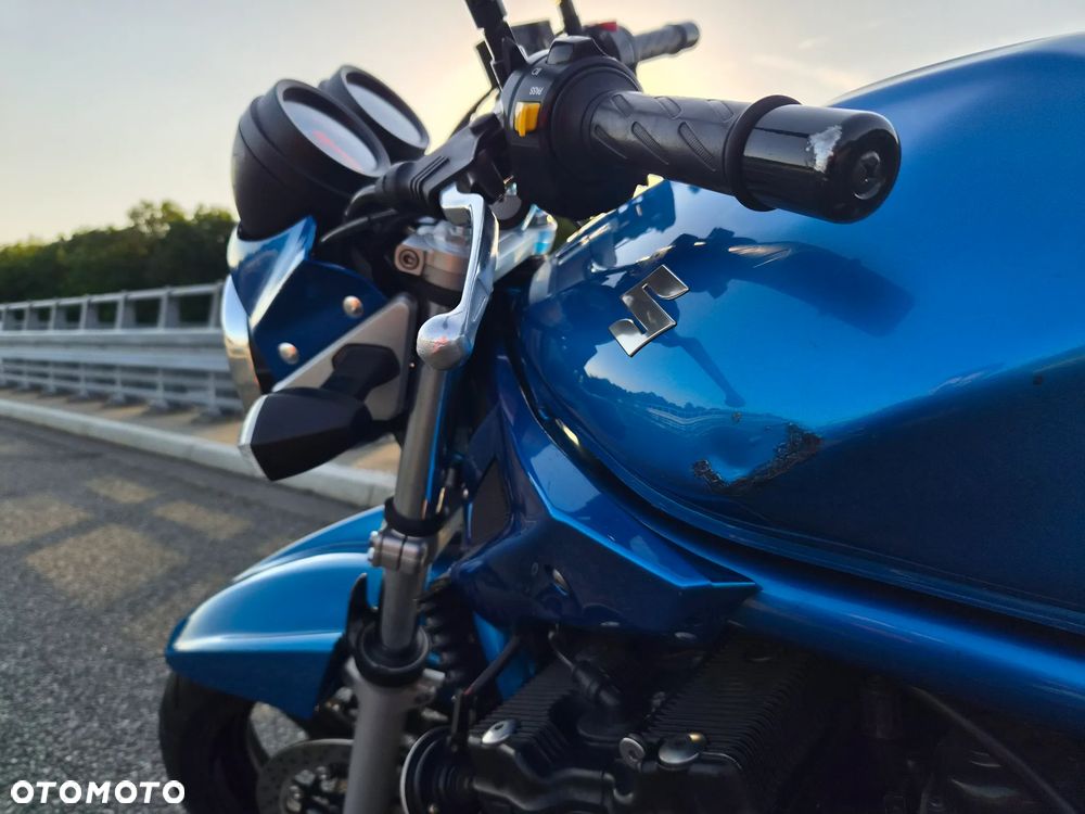 Suzuki Bandit - 25