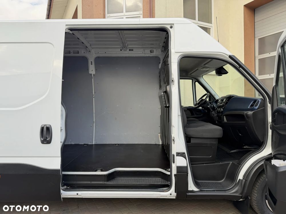Iveco Daily L4H2 HI-MATIC - 17
