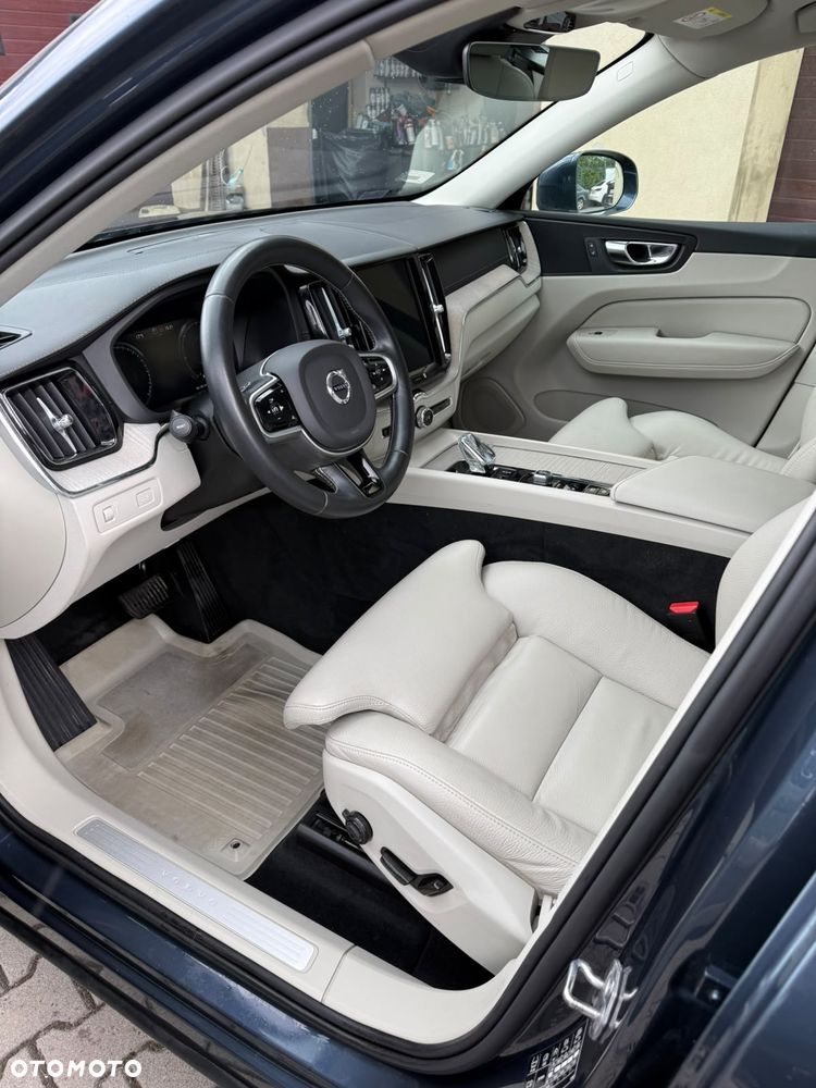 Volvo XC 60 B4 D AWD Geartronic Inscription - 10