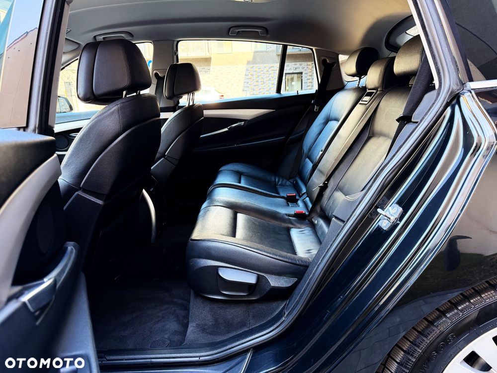 BMW 5GT 530d xDrive - 14