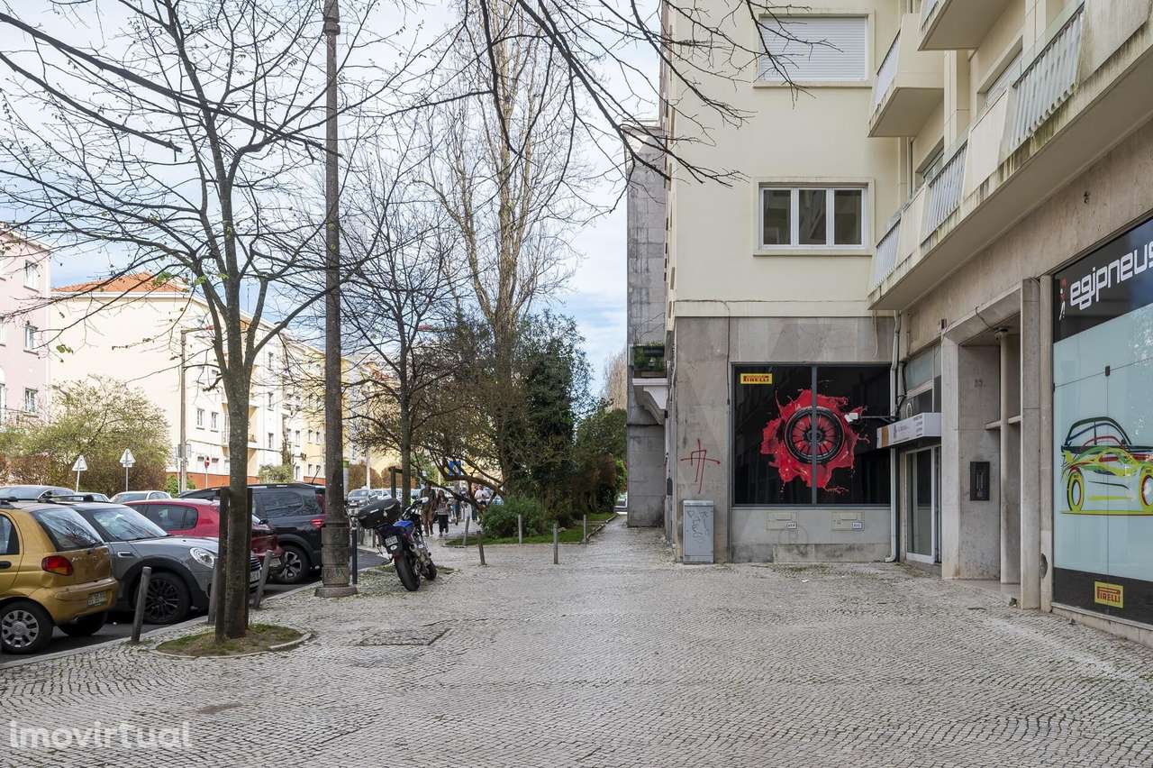 Oportunidade Exclusiva em Alvalade: Loja Premium na Avenida da Igreja - Grande imagem: 5/20