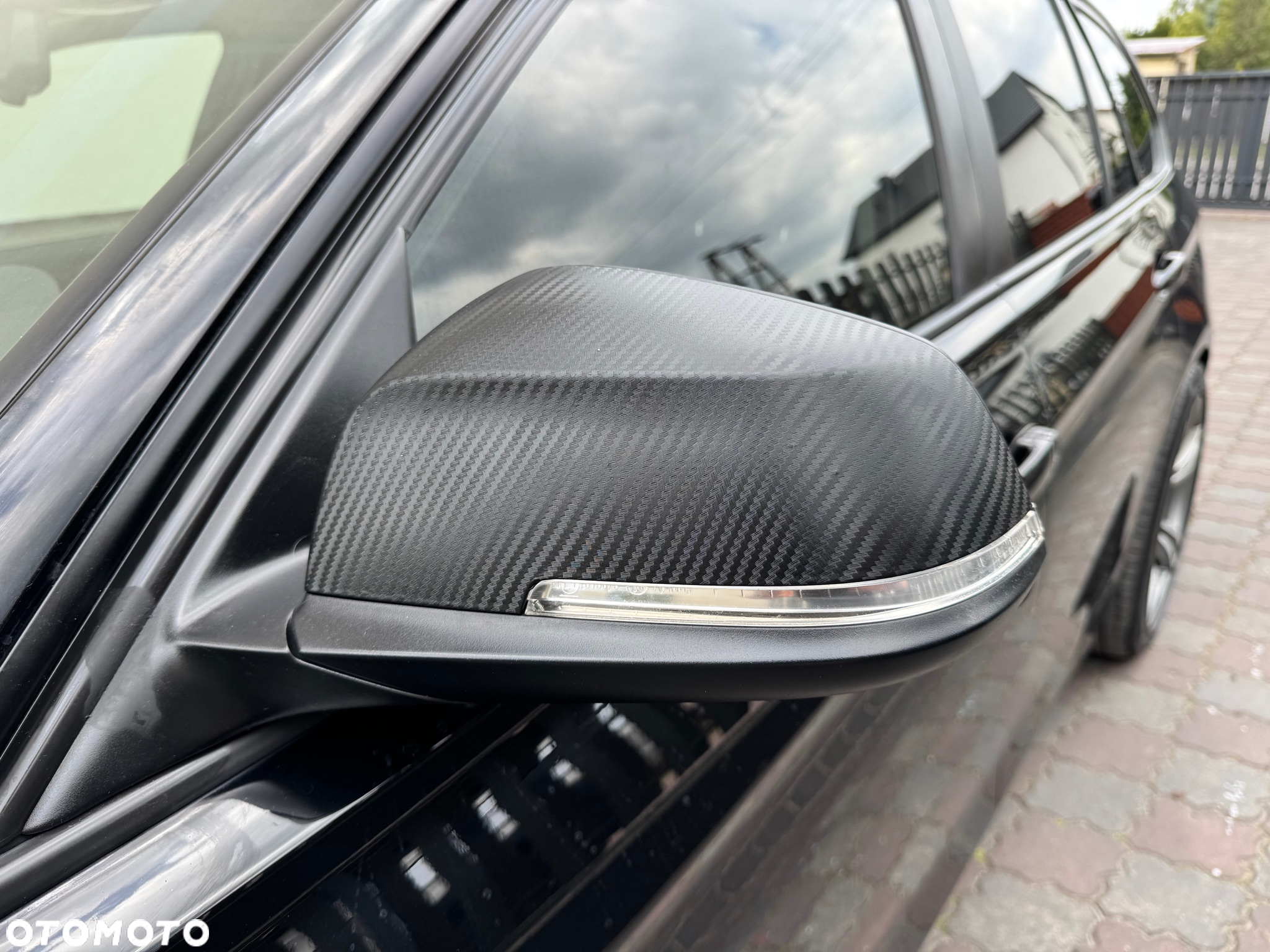 BMW Seria 3 318d Luxury Line - 29
