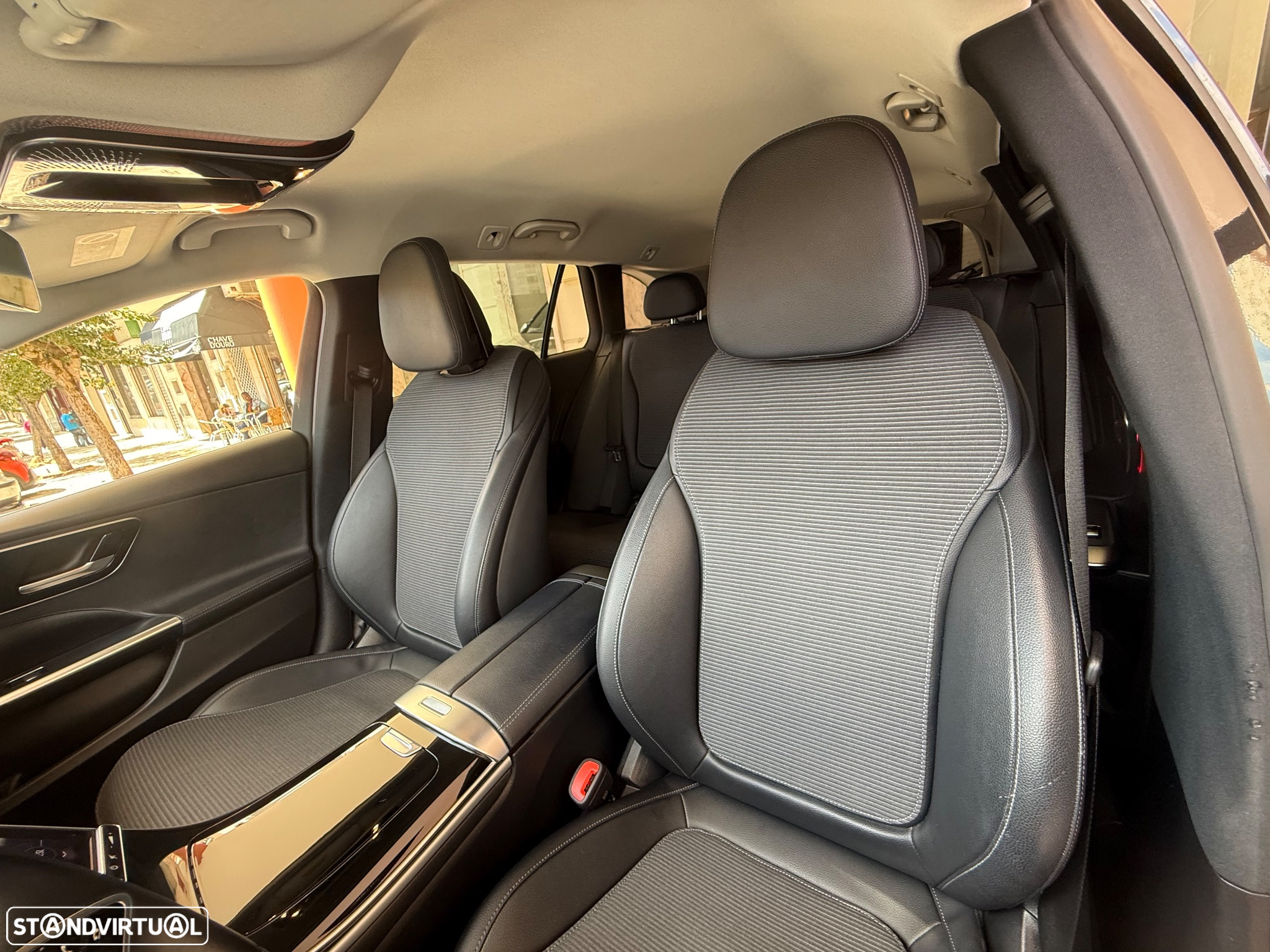 Mercedes-Benz C 220 d Avantgarde - 25