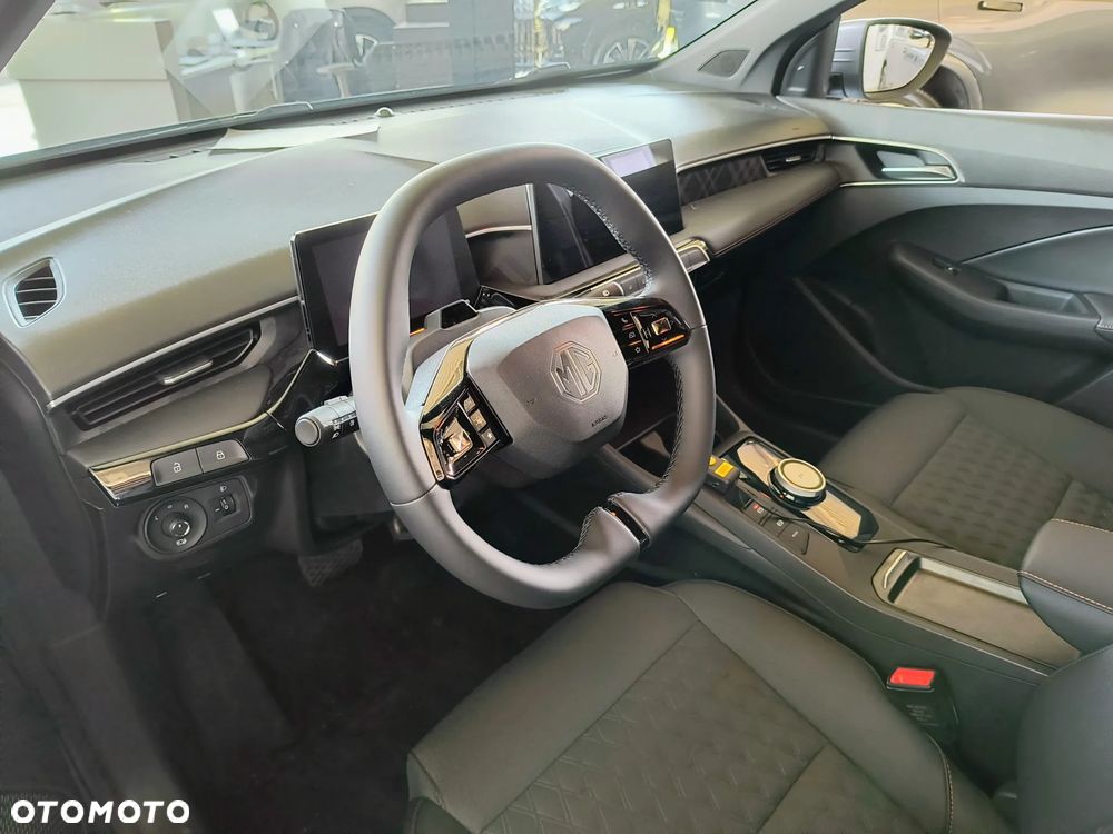 MG MG3 1.5 HEV+ Exclusive - 16