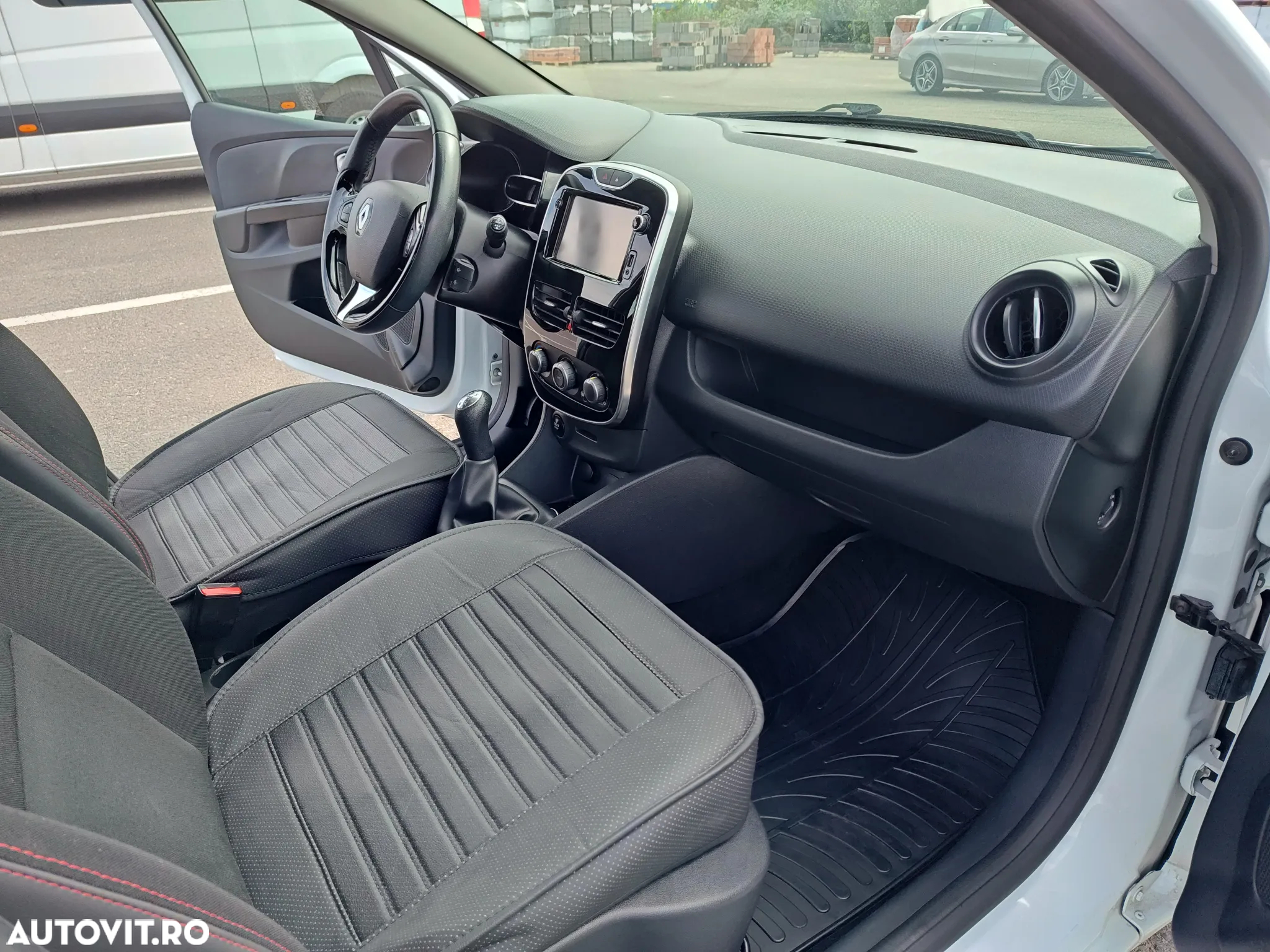 Renault Clio IV 1.5 dCi Authentique - 13