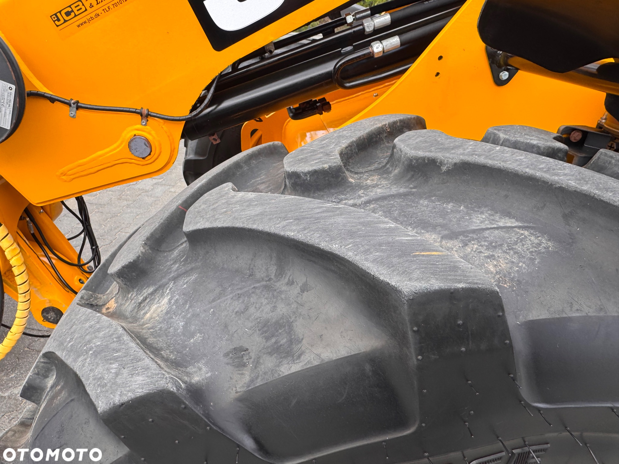 JCB TM 220 |przegubowo-teleskopowa | 2019r| 2 łyżki | krokodyl | szybka jazda 40km | - 24