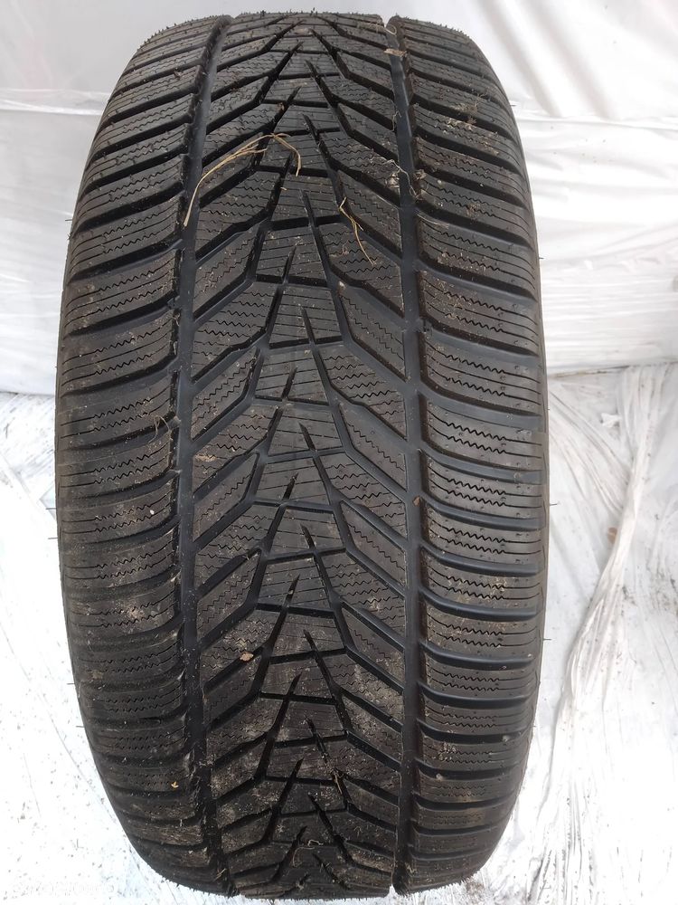 Hankook Winter ICept Evo 3X 285/45 R22 114V 2025 8mm