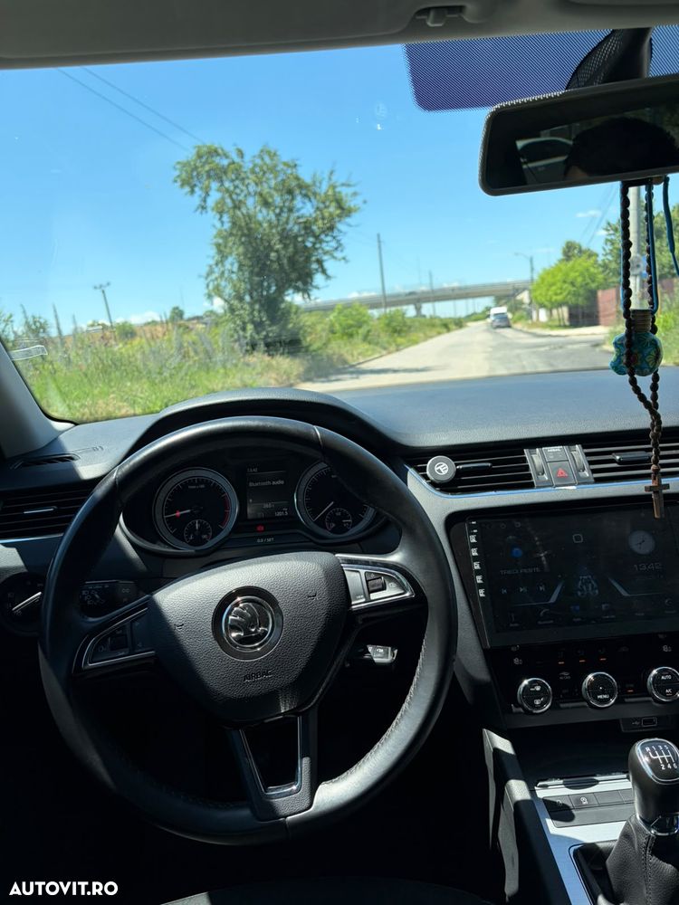 Skoda Octavia - 11