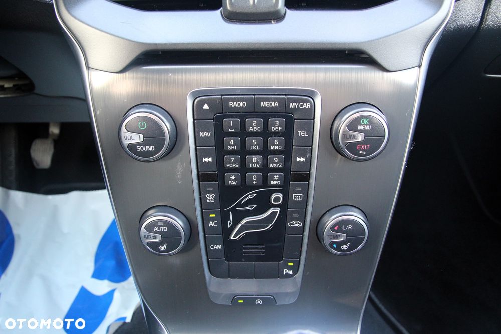 Volvo V40 D3 Summum - 23